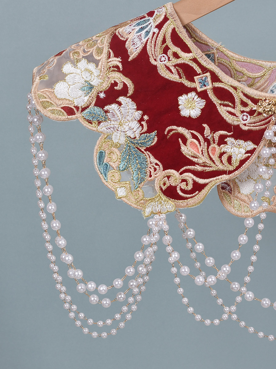 Perlenbesetzter Roter Wolkenkr – Beading Bewertung und Preis